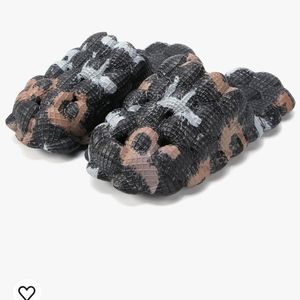 New! Bubble Slides Massage Slipper shoes Unisex 45-46 Men 10/11 black graffiti